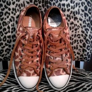 Rare sequin animal print converse mens9, womens11.